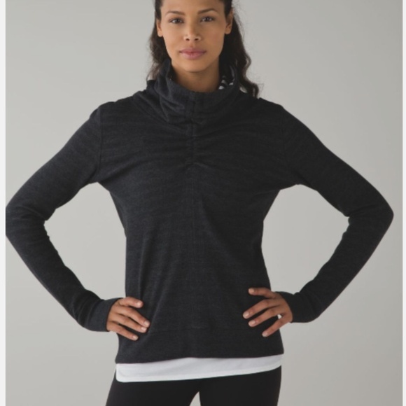 Lululemon In A Cinch Long Sleeve Tee Sz 8 Heathered Black/Super Wide Load Stripe - Picture 2 of 12